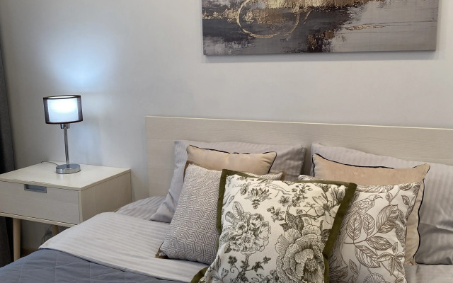 V Tsentre Goroda Flat