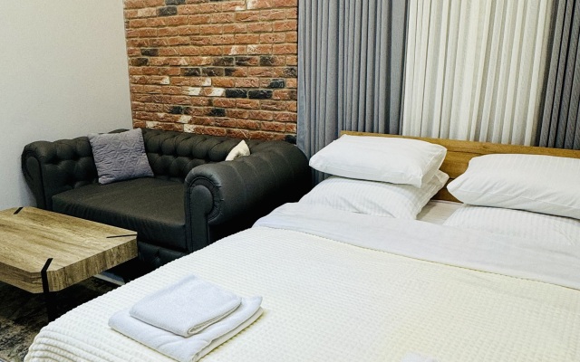V Tsentre Goroda Na Uralskoj Apartments