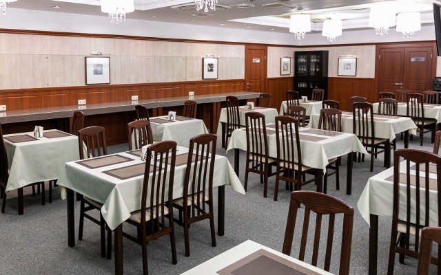 Biznes Hotel