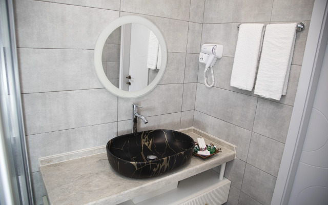 Essam Deluxe Hotel