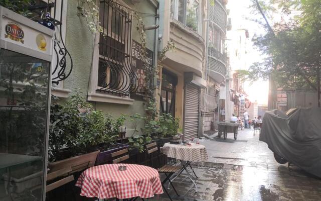 Gafa Garden Hostel