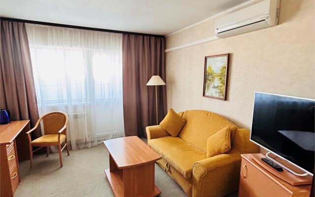 Отель Поворот