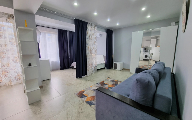 Na Ul Staroshosseynaya 5k3 Apartments