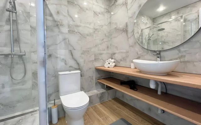 Studiya Vozle Ozera Kaban Flat