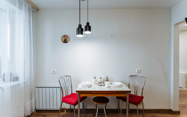 Uyutnaya S Dizaynerskim Remontom V Novom Dome Flat