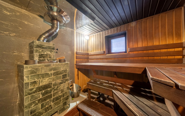 V Ostovkakh - 134 Metra Guest House