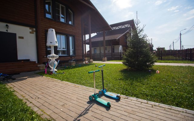 Pokrovskie Vorota Hotel