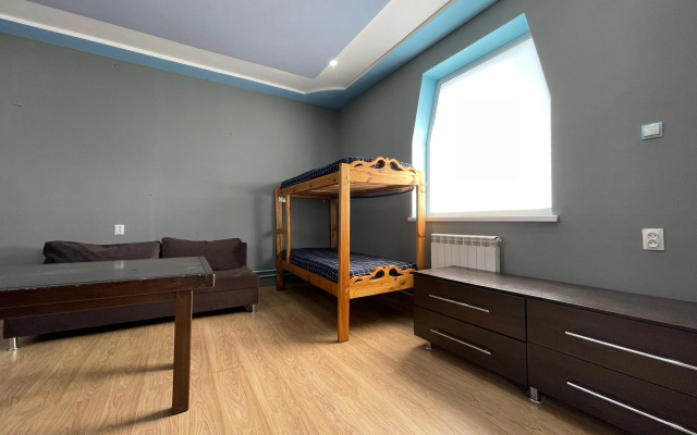 S Bilyyardom i Mangalom Private House