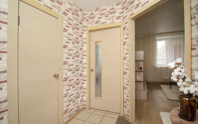 Na Pavlyukhina 99B Flat