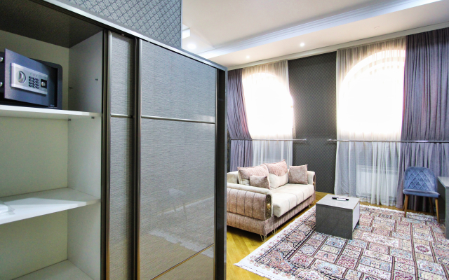 Pilot Baku Hotel
