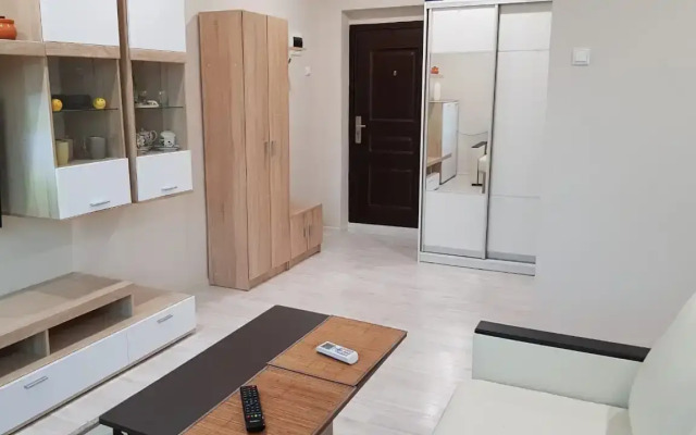 Studiya Do 4 Chelovek Flat