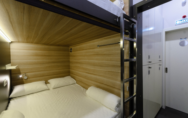 Capsula Hotel