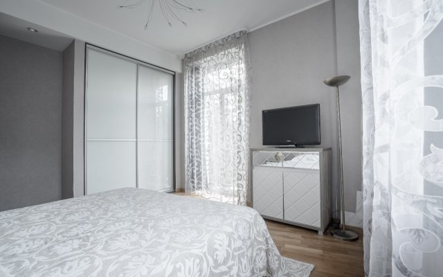 Vip 3-room on 45 Karl Marx Street Center Apartments