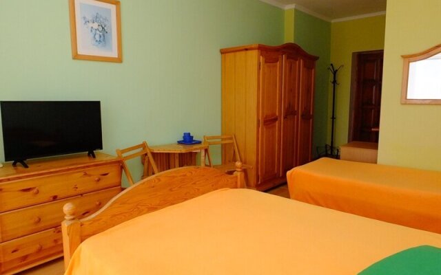 Semeyny Guest House