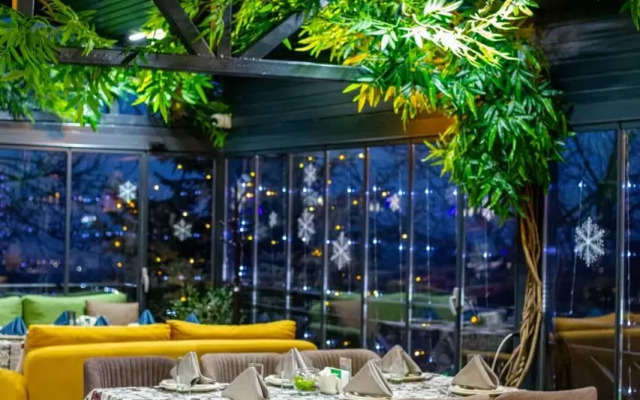 Gacha-Gooch Forest Hotel