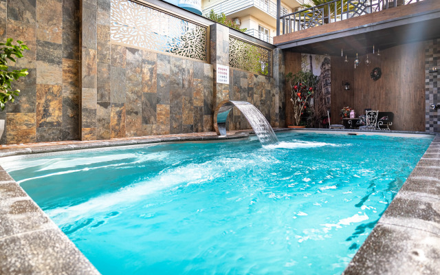 Nika Hotel