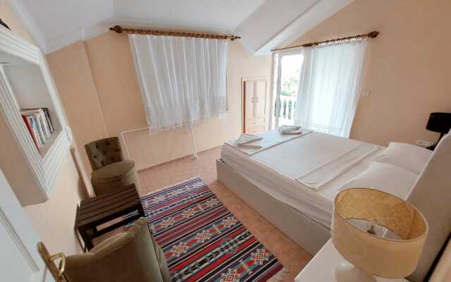 Dalyan Palace Villa