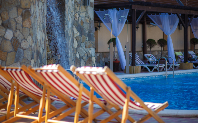 Marinus Hotel