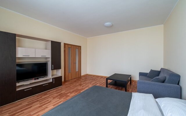 Apartment Rooms-ekb 8 Marta Street 190 (17 floor, 582)