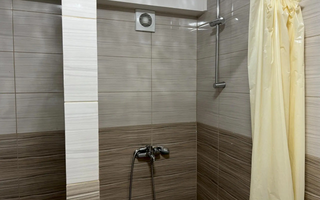 261 Mansarda 12 Min Do Plyazha Flat