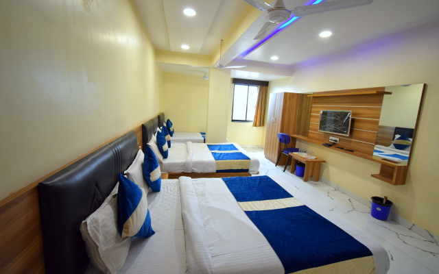 New Pathik Hotel