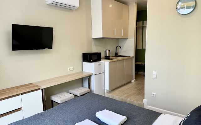 313.1 Berezovaya Alleya Apartments