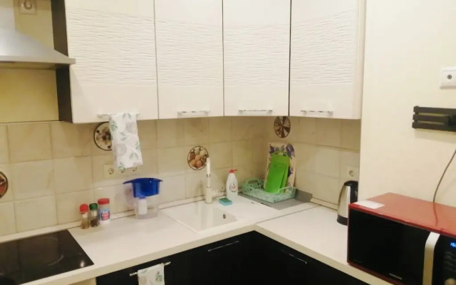 Kvartira Na Shipilovskoy 1 Minuta Peshkom (1) Apartment