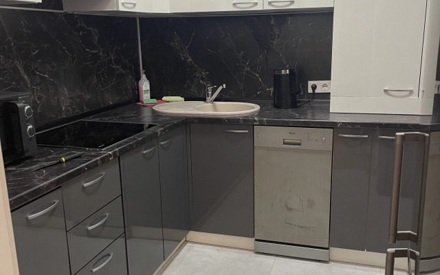 Prostornye Apartamenty V Tsentre Sochi Naprotiv Tsirka Flat