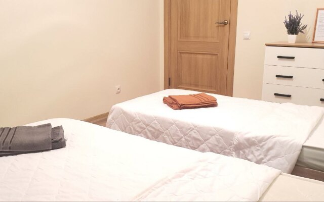 Апартаменты KiraLive на Александра Хохлова