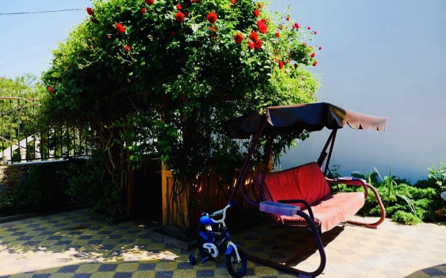 Baza Mango Guest House