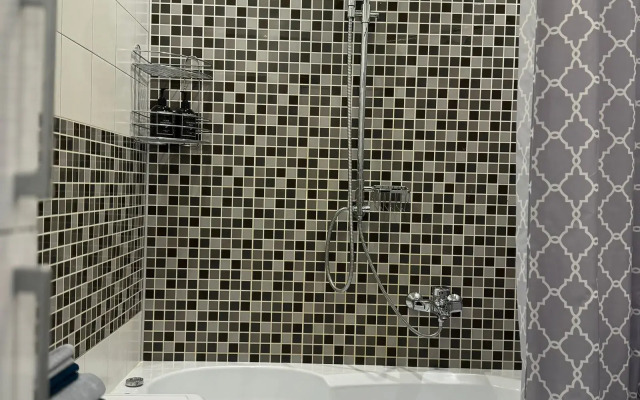 Prostornaya dvukhkomnatnaya dlya semyi Flat