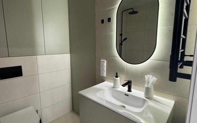 Otkrytie Flat