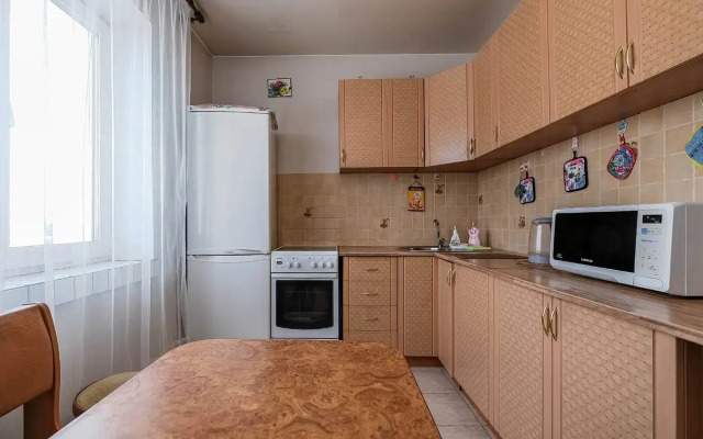 Апартаменты рядом с МНТК Федорова Забалуева 51/5