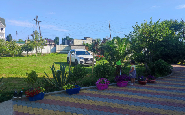 Emiliya Guest House