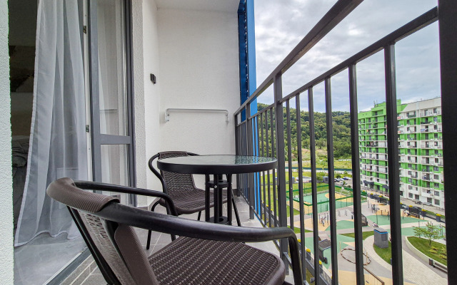 Svetlaya studiya s balkonom na 9 etazhe Flat