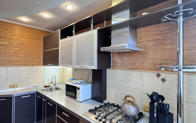 Na Sviyazeva 32 Flat