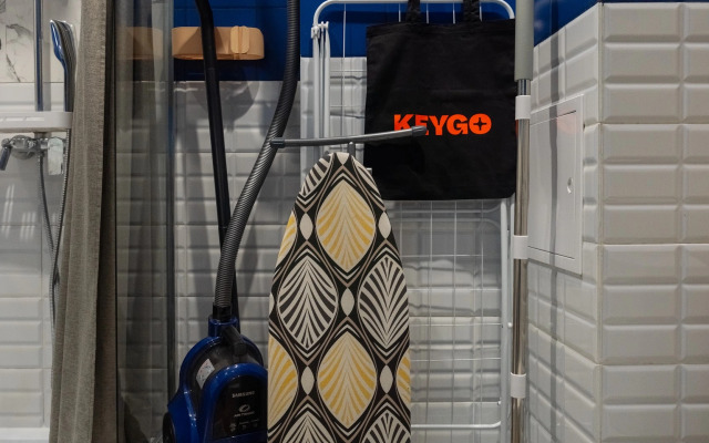 Апартаменты KeyGo 1011 Студия рядом с метро Окружная