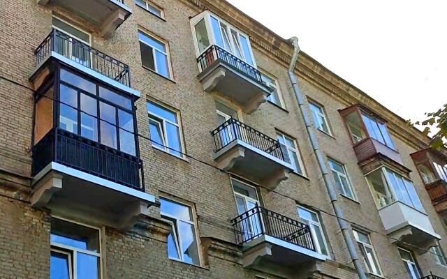 Na Chernyshevskogo Apartments