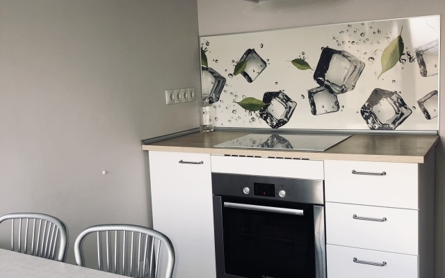 Uyutnaya 3-kh Komnatnaya Flat