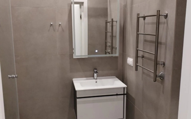 Апартаменты м. Ботанический сад шикарный вид АФИ ТАУЭР 389