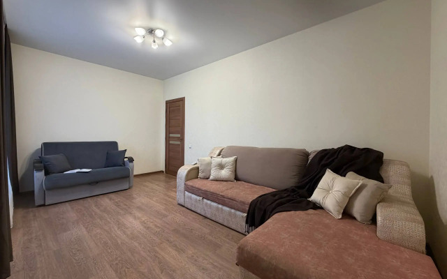 Квартира Уютная Двухкомнатная квартира рядом с Аквапарком