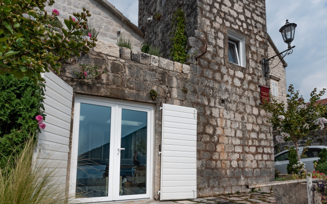 Djurisic Guest House