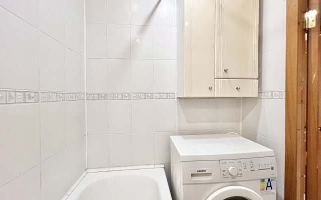 Na Dekabristov Flat