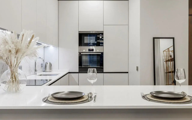 Na 1m Krasnogvardeyskom proyezde 22s2 Apartments