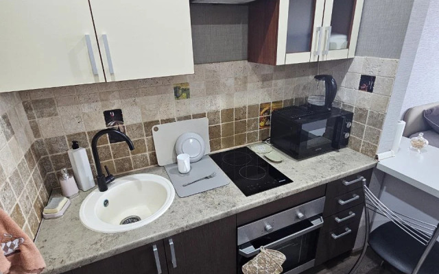 L.V.Hotels na 3-m vostochnom proyezde Apartments