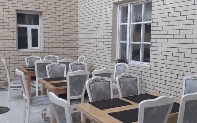 Allanazar Ota Guest house