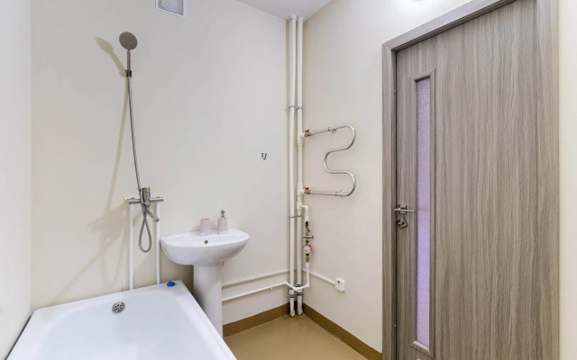 V Novom Dome Flat