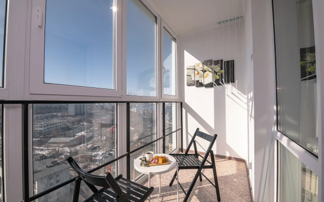 Апартаменты TopHouse на Можжевеловой 18, 14 этаж