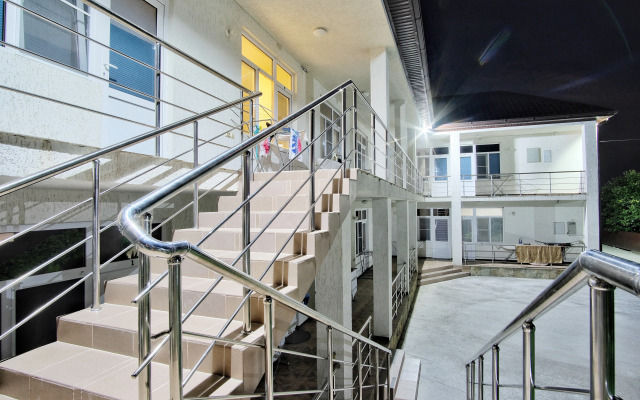 Viktoriya Guest House