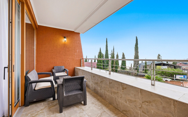 Апартаменты 27 в современном жилом комплексе